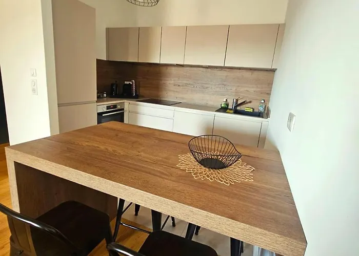 A Cardellina * 波尔蒂乔